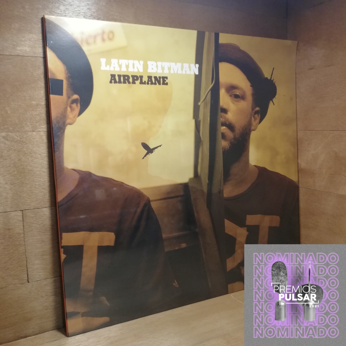 Latin Bitman-Airplane