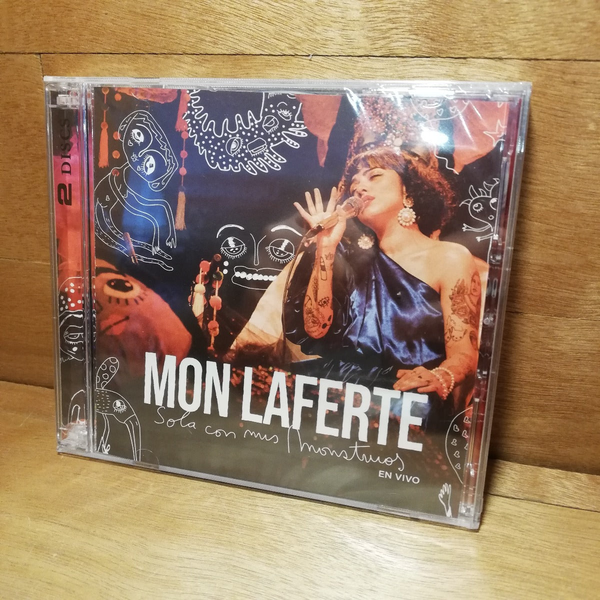 Mon Laferte Sola con mis monstruos (CD+DVD)
